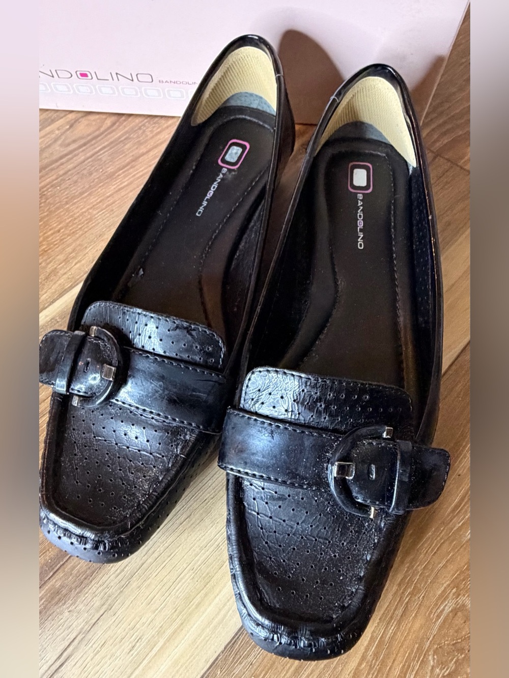 Y2K Bandolino Black Perforated Loafer Flats 7.5M Buckle Driving Shoes